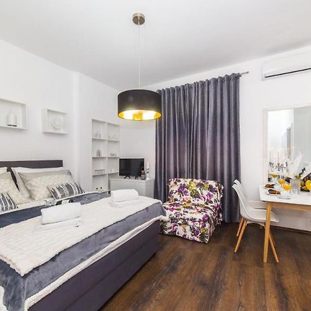 Ipm Apartments Kastela Exterior photo