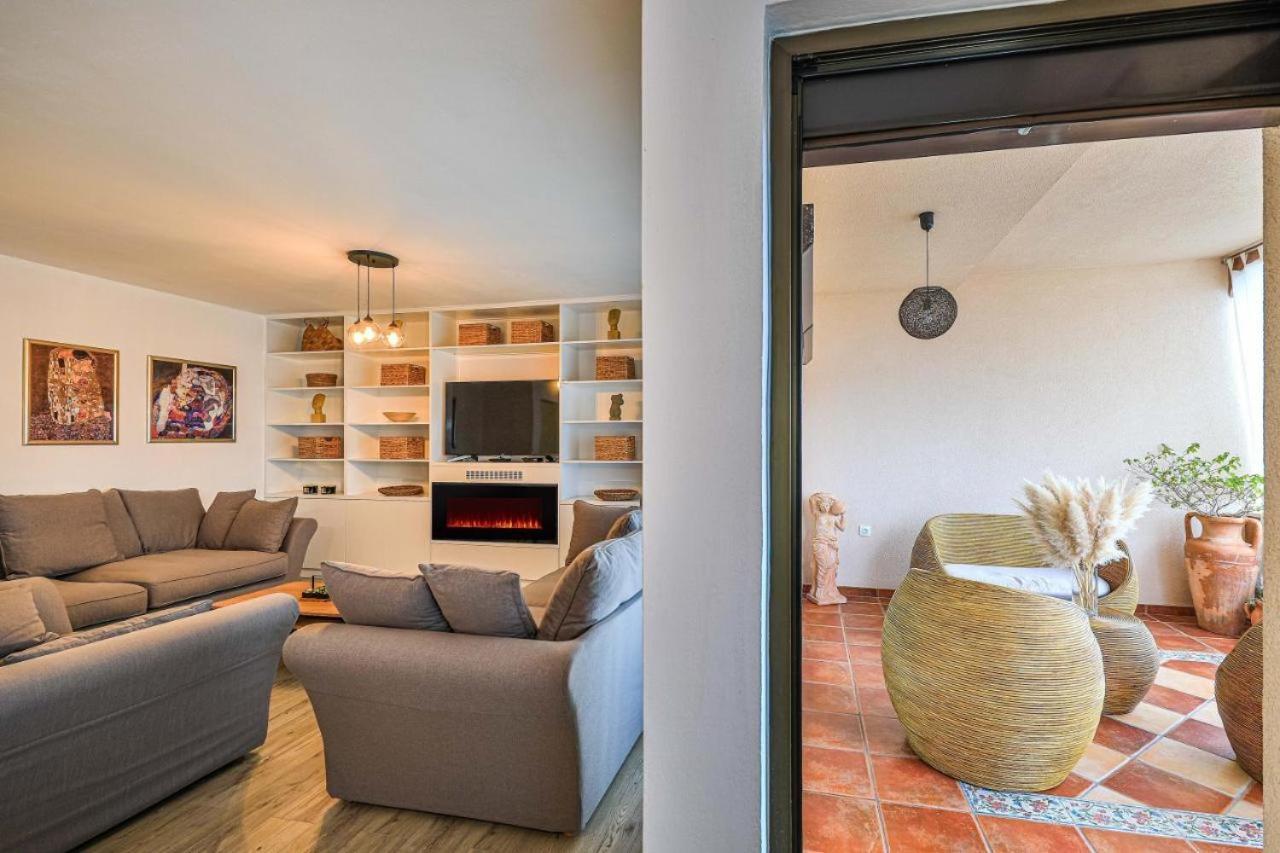 Ipm Apartments Kastela Exterior photo