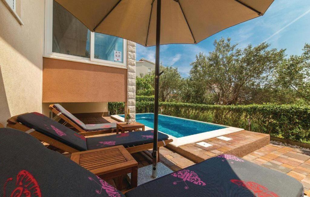 Ipm Apartments Kastela Exterior photo